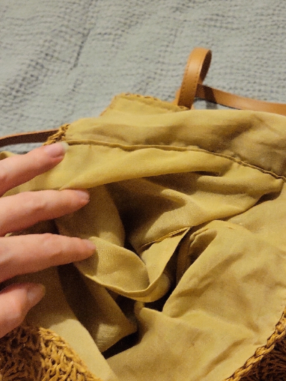 Baginning Woven Drawstring Backpack - Picture 4 of 4